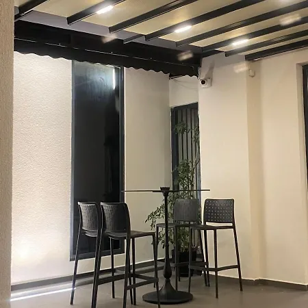 Valent Business Hotel *