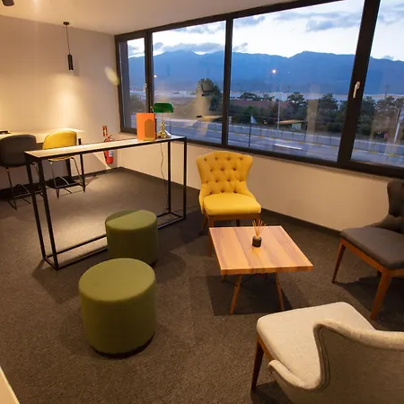 酒店 Valent Business 阿克恰伊